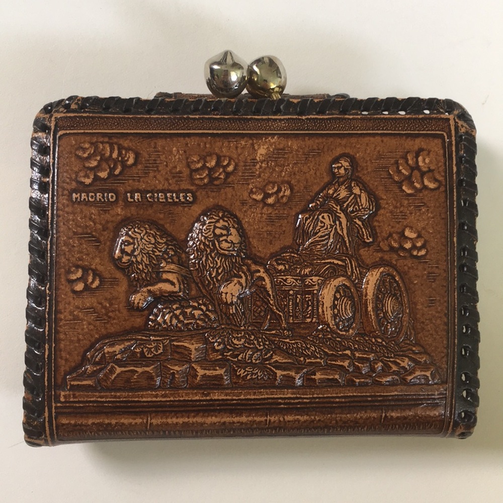 Leather carved wallet Madrid